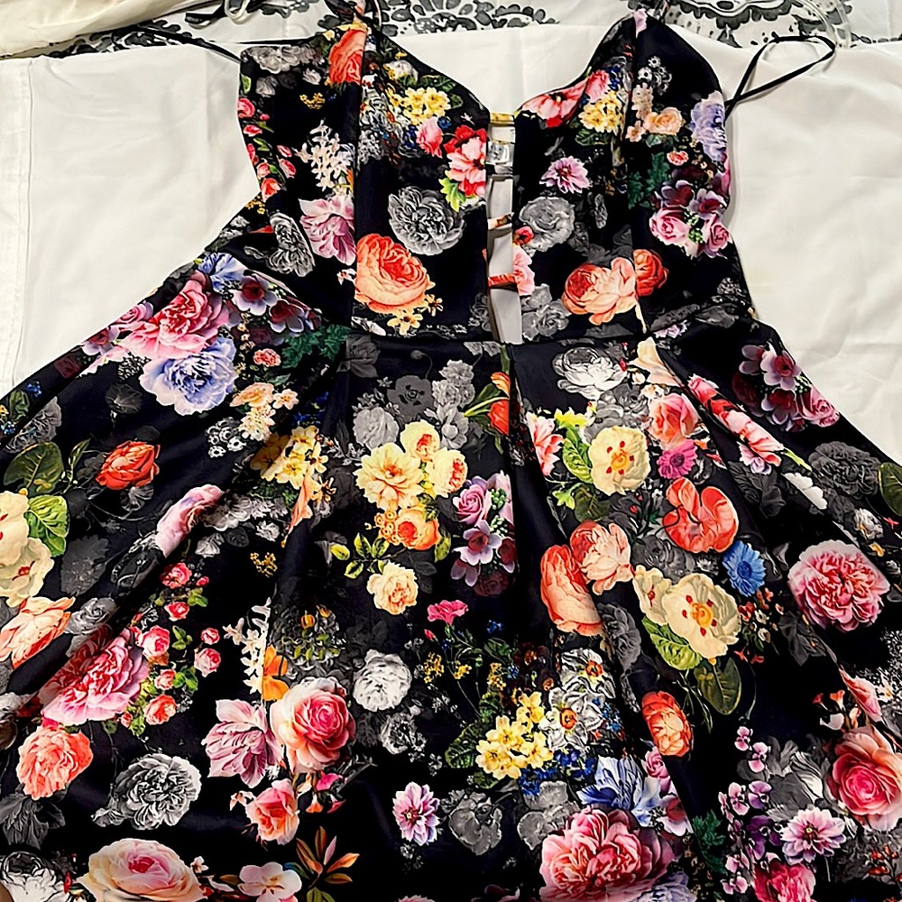 Floral summer mini dress